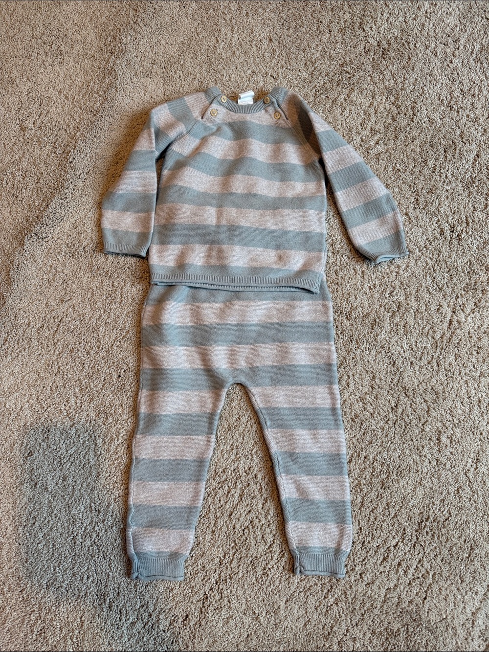 H&M Kids Crewneck Matching Set in Gray and Cream Stripes